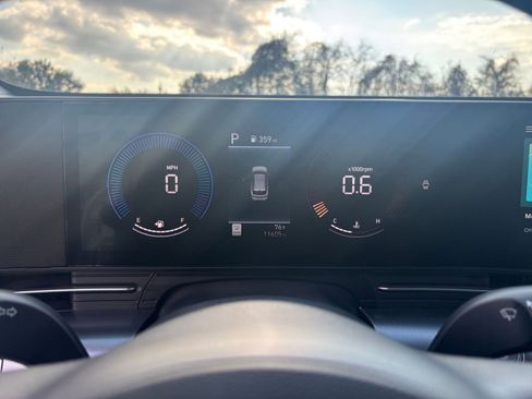 Used 2025 Hyundai Kona SEL image 38