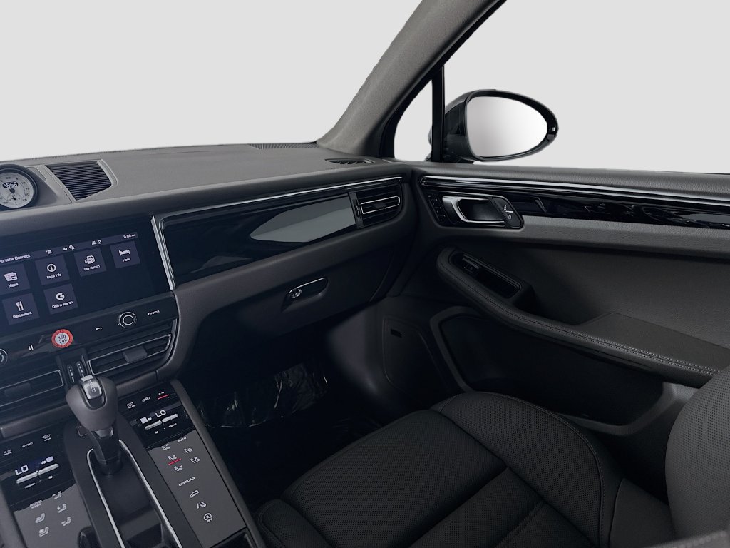 Certified 2026 Porsche Macan Turbo AWD/4WD image 25