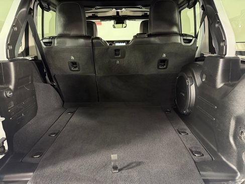 Used 2021 Jeep Wrangler Unlimited Sahara AWD/4WD image 35