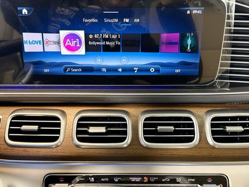 New 2026 Mercedes-Benz GLS 450 4MATIC image 14