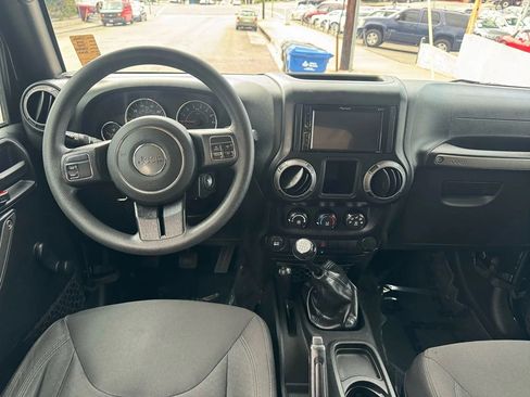 Used 2018 Jeep Wrangler Unlimited Sport image 15