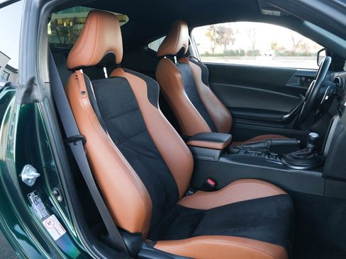 Used 2020 Toyota 86 image 23