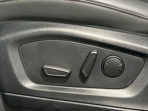 New 2026 Ford Explorer Active w/ Active Comfort Package image 48