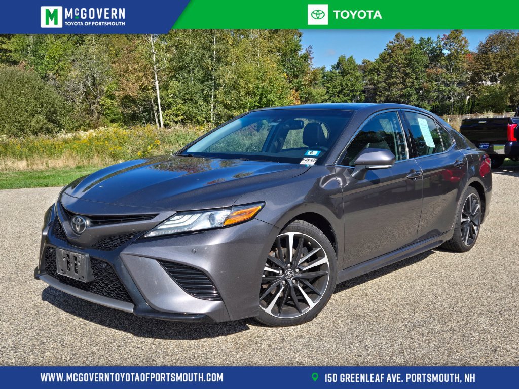 Used 2018 Toyota Camry XSE FWD image 1
