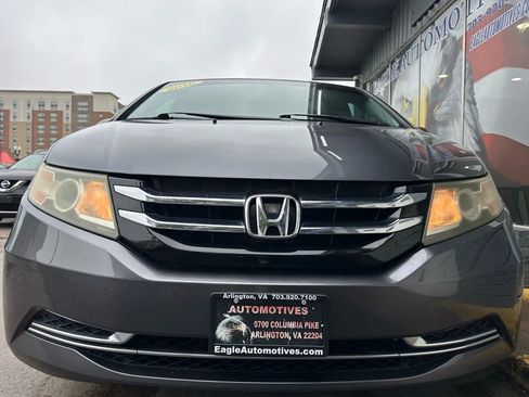 Used 2016 Honda Odyssey SE image 8