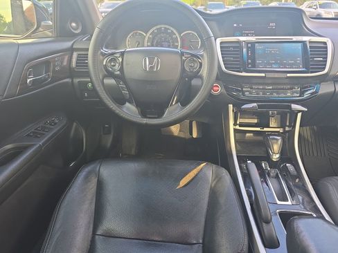 Used 2017 Honda Accord EX-L image 17