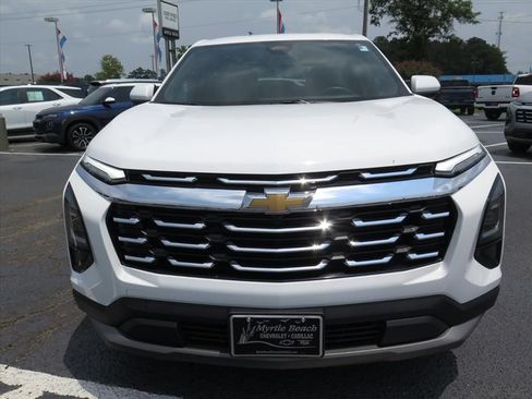 Used 2026 Chevrolet Equinox LT FWD image 9