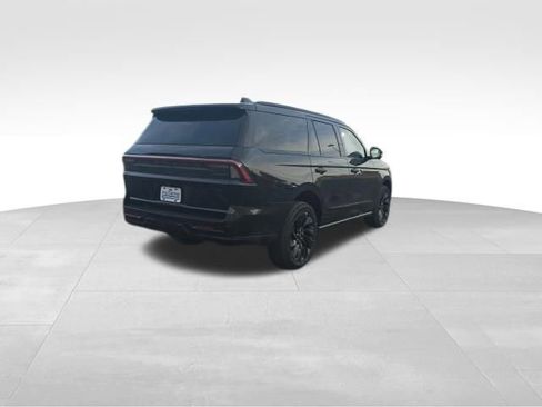New 2026 Lincoln Navigator Reserve w/ Jet Appearance Package image 6