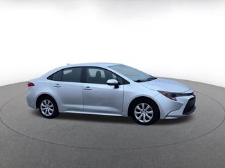 Used 2025 Toyota Corolla LE video 2