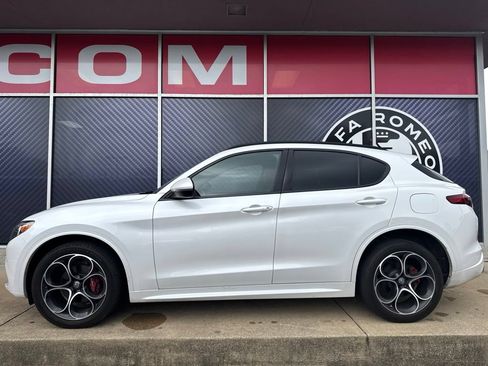 Used 2020 Alfa Romeo Stelvio Ti Sport AWD/4WD image 15