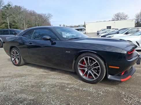 Used 2023 Dodge Challenger R/T image 3