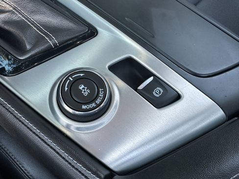 Used 2017 Chevrolet Corvette Grand Sport w/ Carbon Flash Badge Package image 39