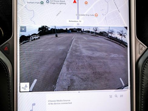 Used 2018 Tesla Model X 75D image 26