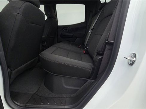 New 2026 GMC Canyon Elevation w/ Convenience Package image 31