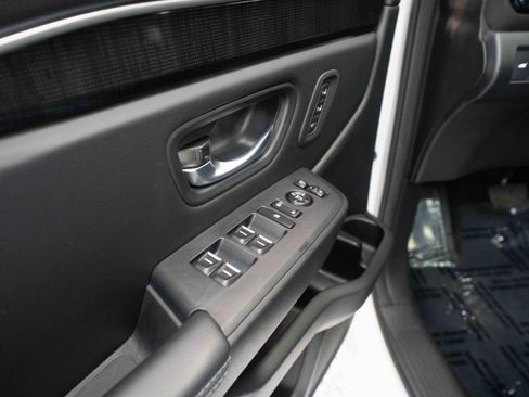 Used 2023 Honda Pilot Elite image 7