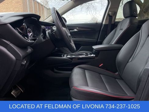 Certified 2022 Buick Envision Essence w/ Sport Touring Package image 18