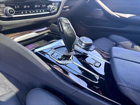 Certified 2023 BMW 540i w/ M Sport Package RWD image 18