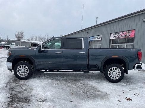 Used 2020 GMC Sierra 2500 SLT w/ SLT Premium Plus Package image 4
