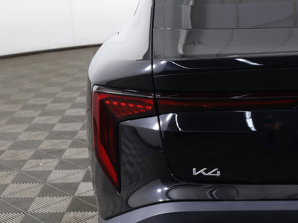 Used 2025 Kia K4 FWD image 13