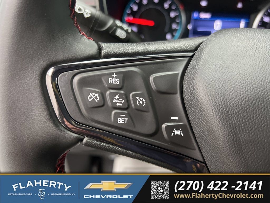 Used 2023 Chevrolet Equinox RS w/ LPO, Floor Liner Package FWD image 23