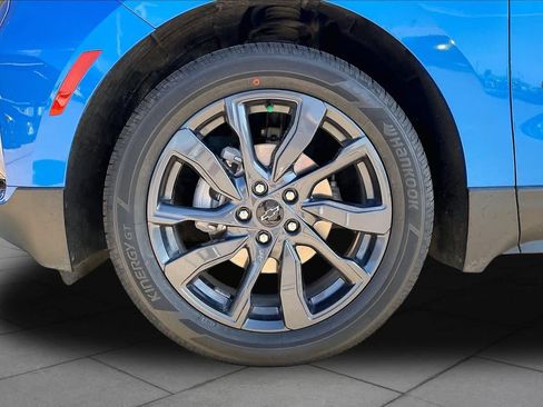 Used 2024 Chevrolet Equinox RS FWD image 11