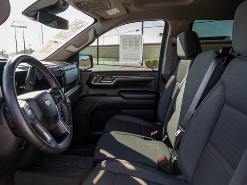 Used 2024 Chevrolet Silverado 1500 LT image 12