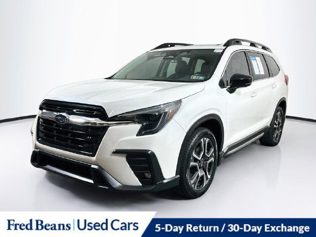 Used 2024 Subaru Ascent Limited w/ Technology Package AWD/4WD image 3