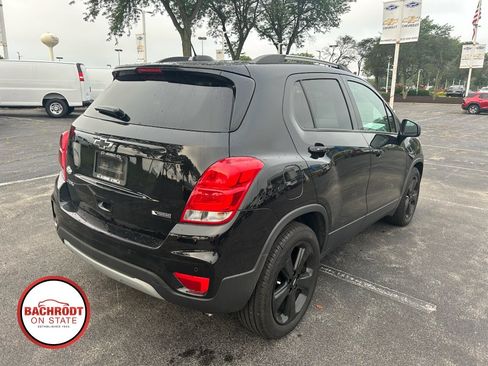 Used 2018 Chevrolet Trax Premier w/ Midnight Edition FWD image 5