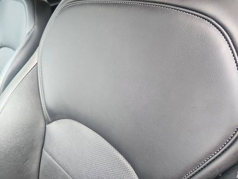 Used 2023 INFINITI QX50 Luxe FWD image 16