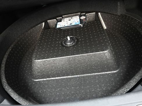 New 2026 Lincoln Nautilus Premier w/ Equipment Group 102A image 32