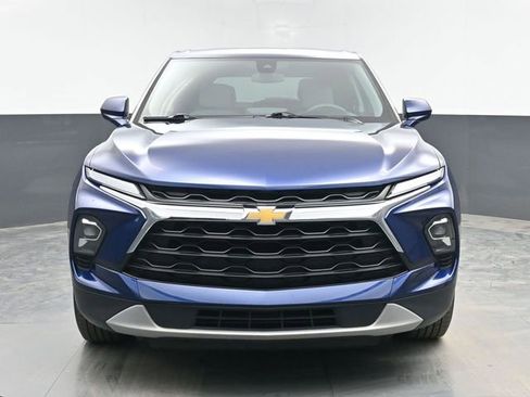 Used 2023 Chevrolet Blazer LT FWD image 3