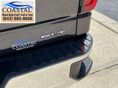 Used 2025 GMC Sierra 1500 SLT AWD/4WD image 33