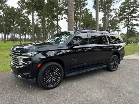 Used 2021 Chevrolet Suburban High Country AWD/4WD image 6