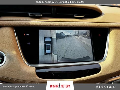 Used 2017 Cadillac XT5 Platinum w/ Driver Assist Package AWD/4WD image 37