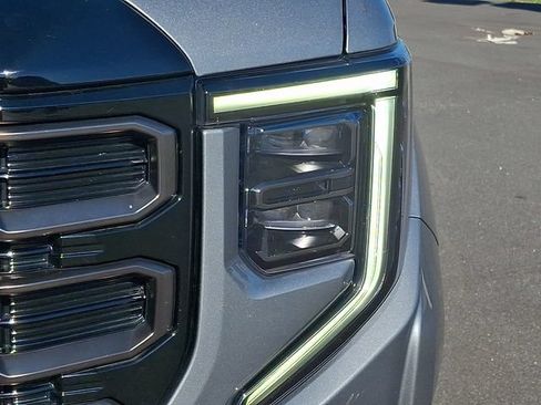 Used 2023 GMC Sierra 1500 AT4X AWD/4WD image 9