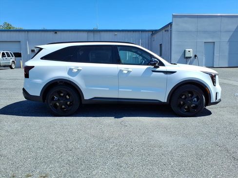 New 2026 Kia Sorento SX Prestige image 3