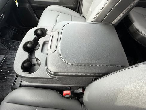 New 2026 RAM 5500 Tradesman w/ Chrome Appearance Group image 23