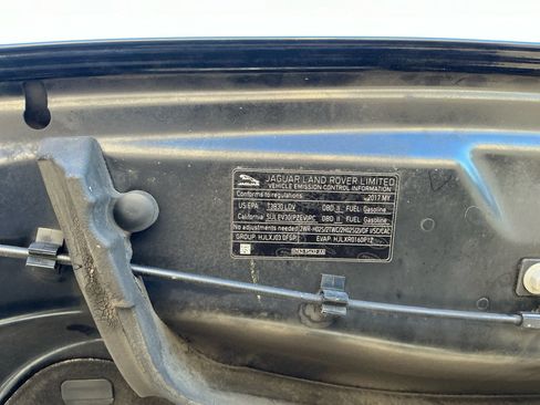 Used 2017 Jaguar XE Prestige image 24