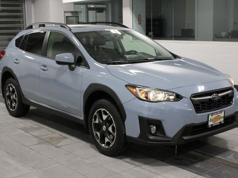 Used 2018 Subaru Crosstrek 2.0i Premium w/ Moonroof Package image 3
