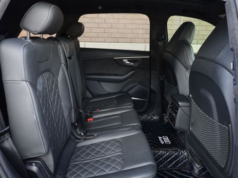 Used 2021 Audi SQ7 Prestige w/ Prestige Package AWD/4WD image 27