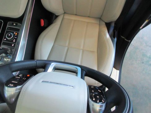 Used 2022 Land Rover Range Rover Sport HSE Silver Edition AWD/4WD image 12