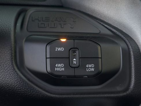 Used 2026 RAM 3500 Laramie AWD/4WD image 22
