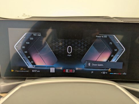 Used 2025 BMW 330i Sedan w/ Premium Package image 16