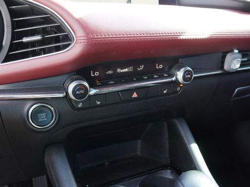 Used 2024 MAZDA MAZDA3 Hatchback w/Premium Plus Pkg image 16