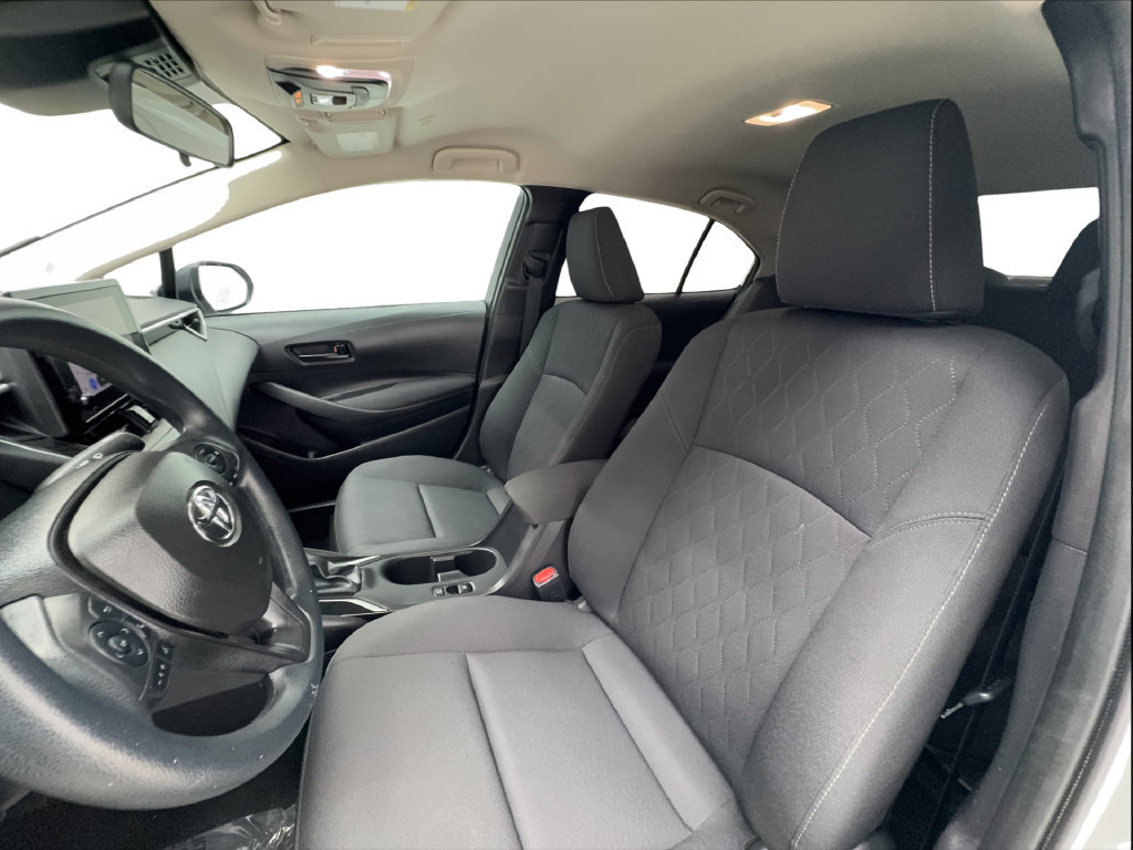 Used 2025 Toyota Corolla LE FWD image 20