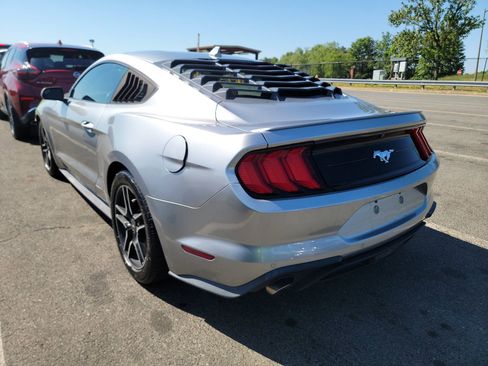 Used 2020 Ford Mustang Premium RWD image 8