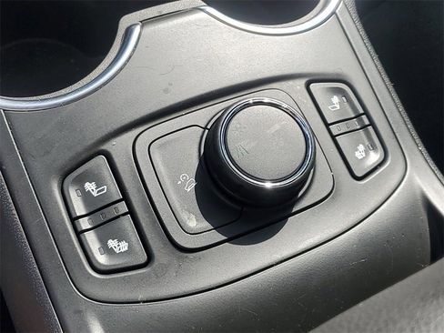 Used 2018 GMC Terrain SLE w/ Driver Convenience Package image 32