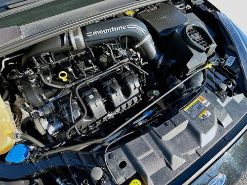 Used 2016 Ford Focus RS image 30