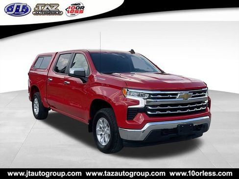 Used 2022 Chevrolet Silverado 1500 LT AWD/4WD image 1