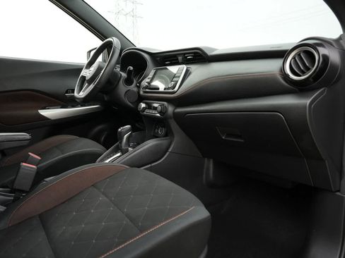 Used 2020 Nissan Kicks SR FWD image 19